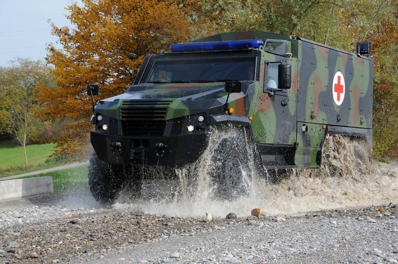 Bundeswehr buys medical armored cars Eagle 6x6