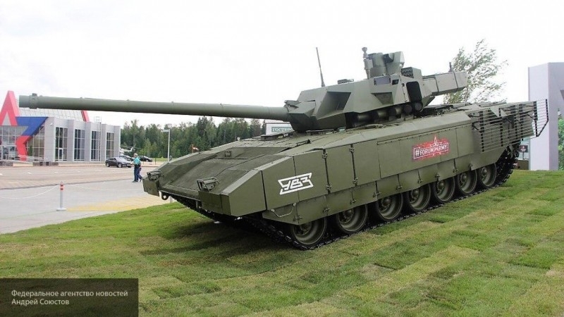 Леонков назвал "неприятным сюрпризом" для НАТО появление танка Т-14 “Армата” in Syria