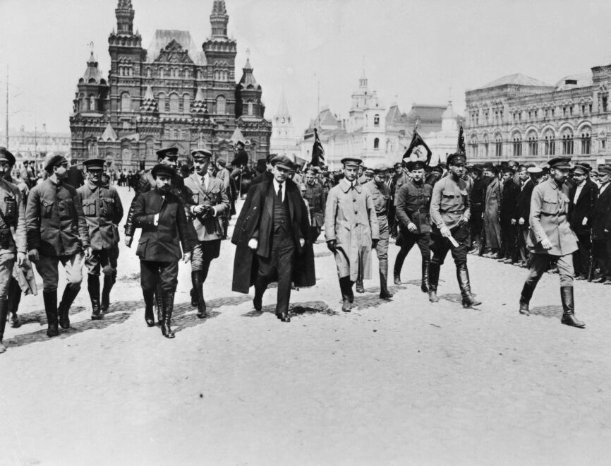 Историк Шубин рассказал, как Ленин не дал России стать колонией