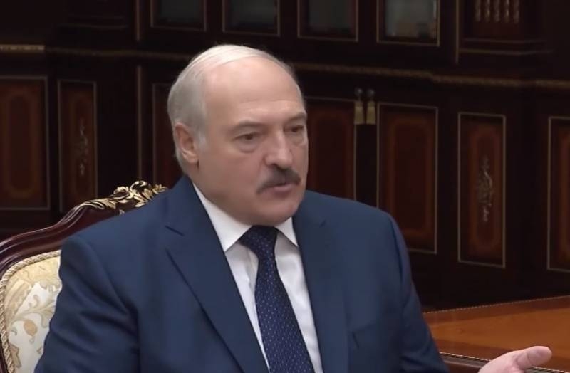 Лукашенко заявил, что он не против единой валюты с РФ