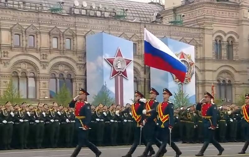 Матвиенко: дата проведения парада Победы будет определена в ближайшее время