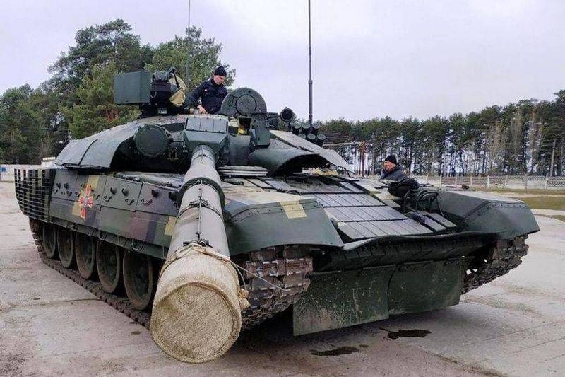 In Ukraine, began testing the upgraded T-72AMT