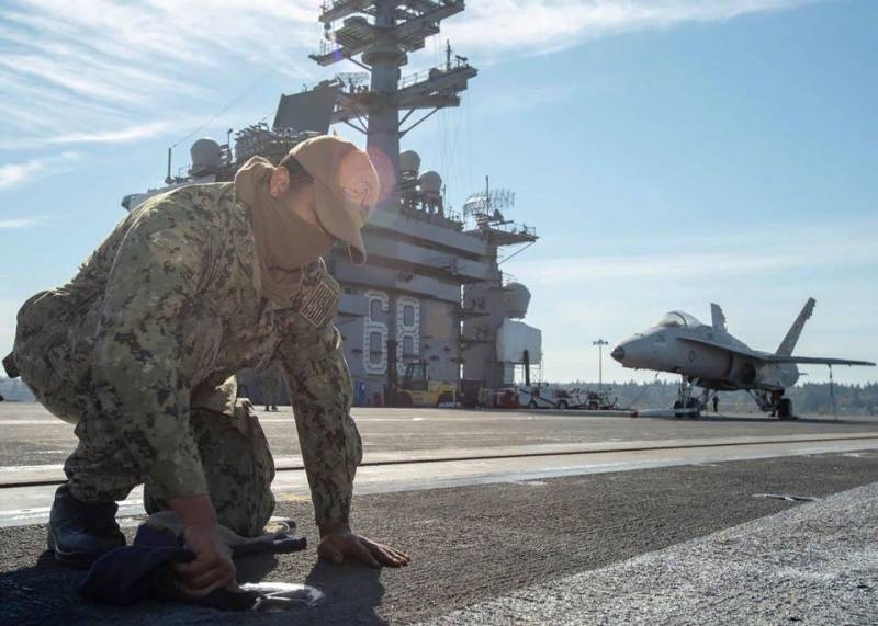 Photos published on what is happening on aircraft carriers of the U.S. Navy