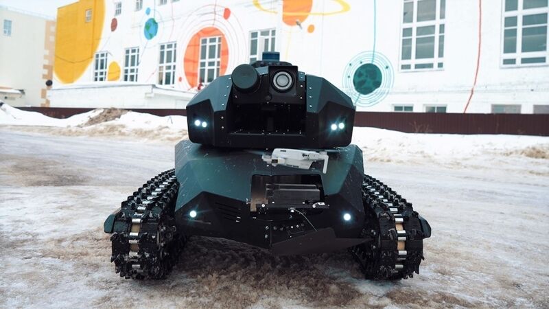 Роботы заменят часть работников в России из-за коронавируса