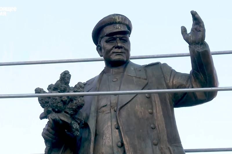 Slovakia is ready to erect a monument to Marshal Konev, demolished in prague