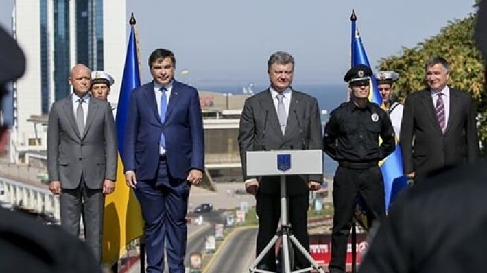 США сделали Саакашвили проводником самых жестких реформ МВФ на Украине