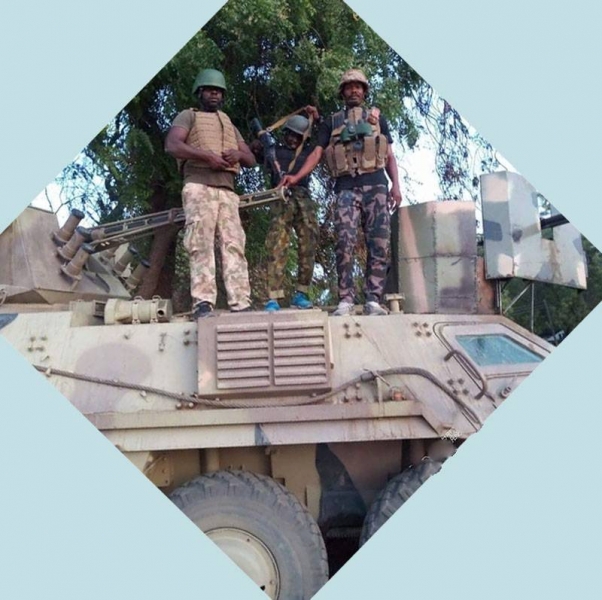 In Nigeria, Ukrainian BTR-4 equipped with a strange machine gunner’s position