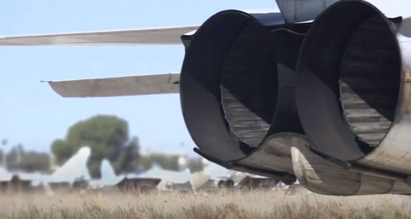 AFRICOM: Русские перекрасили самолёты на базе «Hmmm» перед отправкой в Ливию