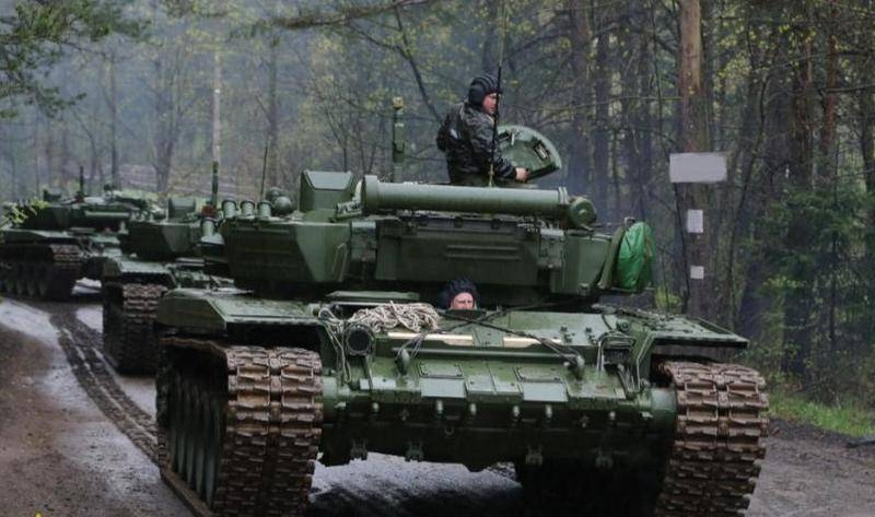Белорусская армия получила партию модернизированных танков Т-72Б3