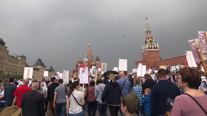 День Победы 2020 在莫斯科: главные онлайн-акции 9 玛雅人, парад, когда салют