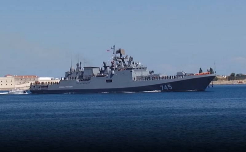 Fragata «Almirante Grigorovich» начал переход из Средиземного моря в Индийский океан