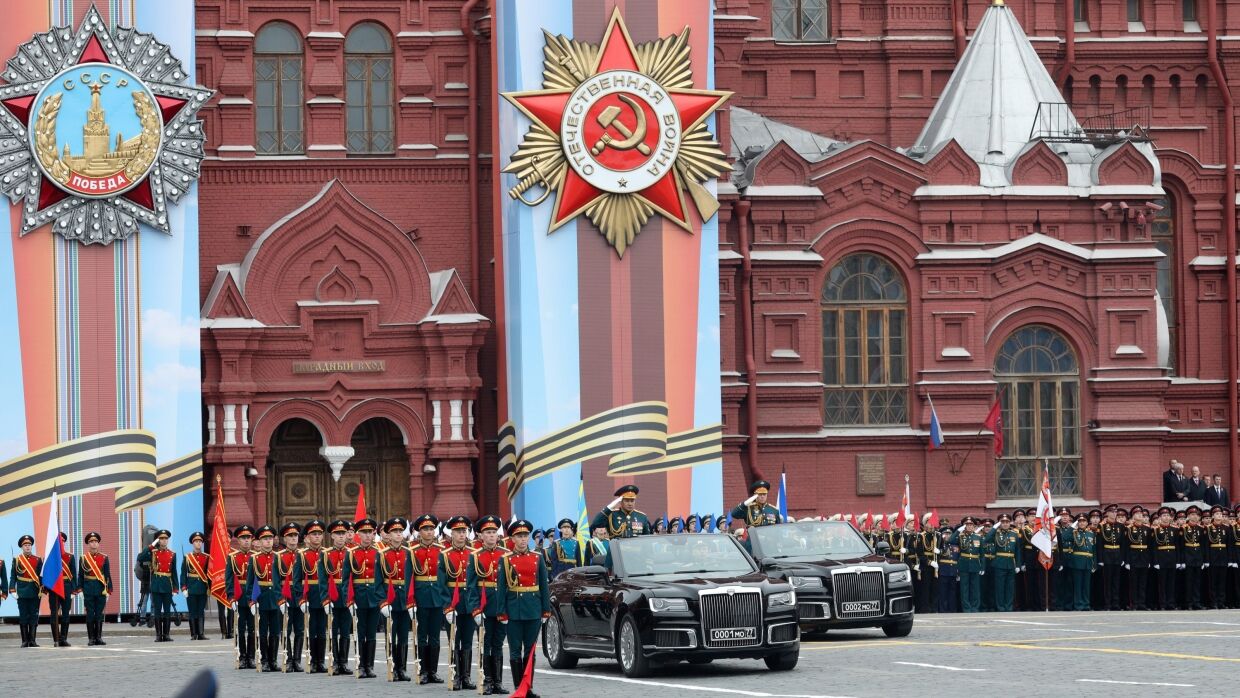 Как отдыхаем в июне: День России и дополнительный выходной для парада Победы
