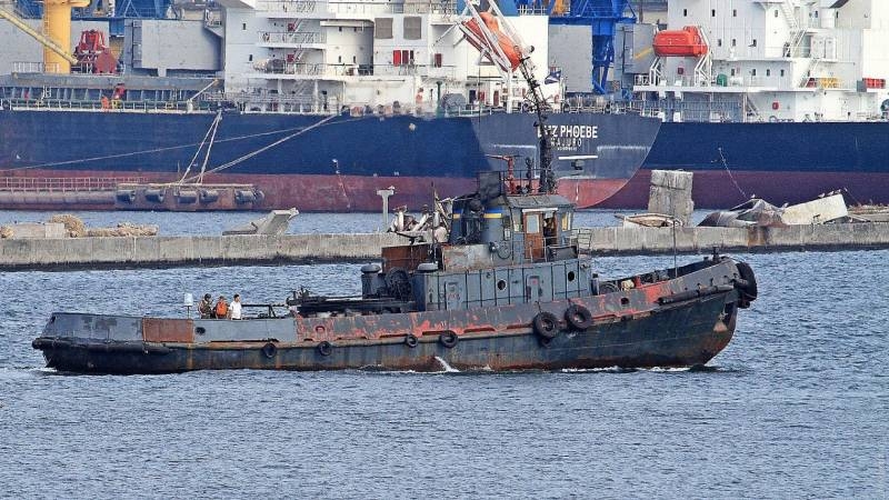 Нарушавший морскую границу РФ буксир «they Kapu» ВМСУ осуществил переход в Одессу