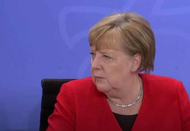Germany Press: Russian hackers were able to access Merkel's email