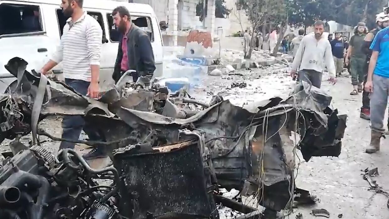 叙利亚新闻 25 可能 12.30: в Дейр-эз-Зоре убиты восемь мирных жителей, мощный взрыв прогремел в Алеппо