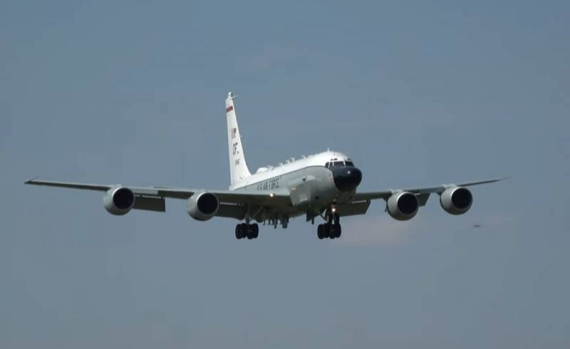 В Китае вызвала возмущение дозаправка самолёта-разведчика ВВС США над Тайваньским проливом