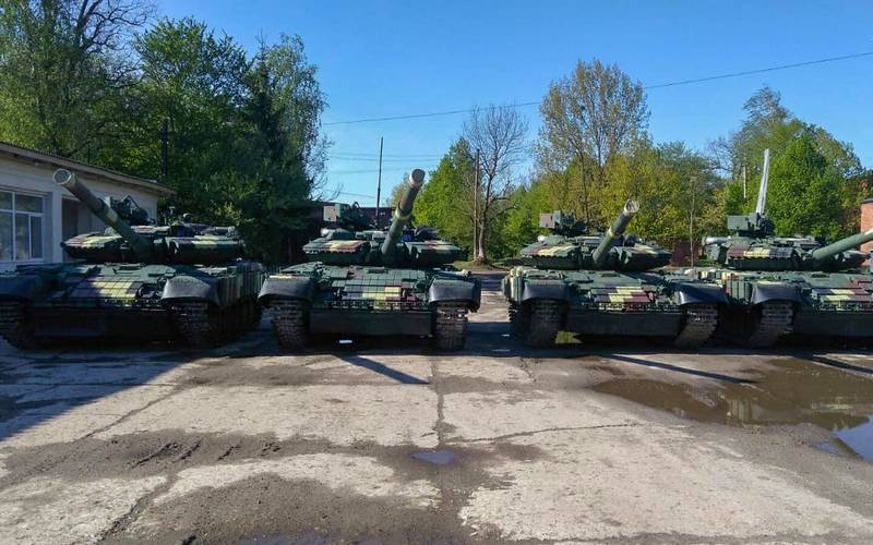 乌克兰武装部队接收了一批新的现代化坦克 T-64 和 T-72