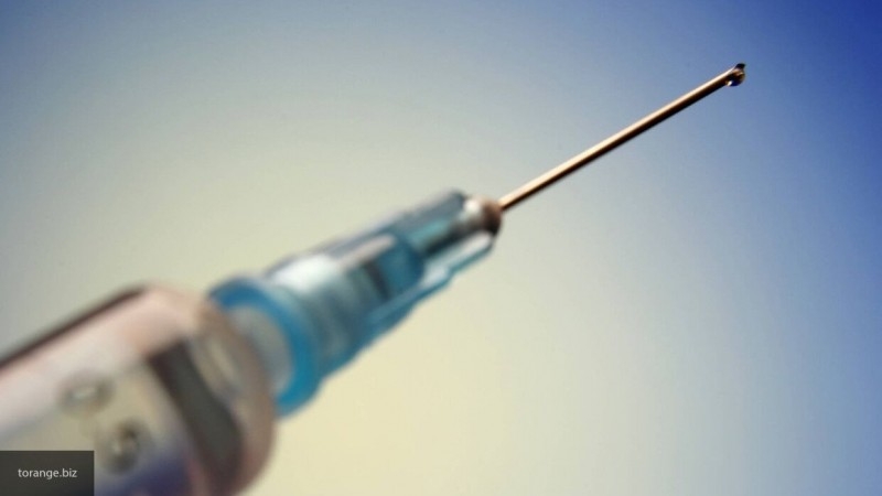 В Минобороны РФ сообщили об успешном начале испытаний вакцин от COVID-19 на добровольцах