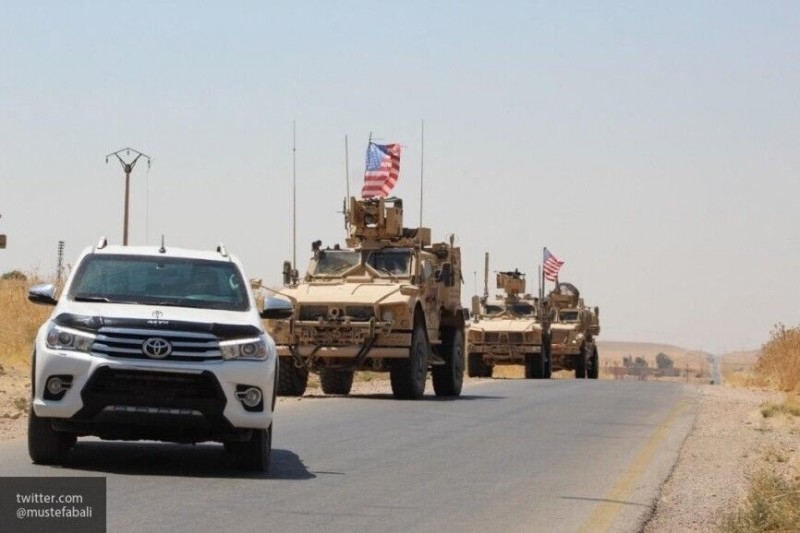 США перебросили тяжелую технику из Ирака в Сирию