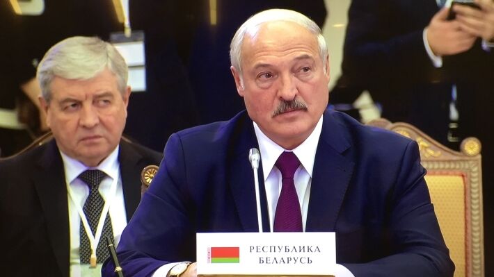 Белоруссия меняет лояльность США на невыгодные нефтяные контракты