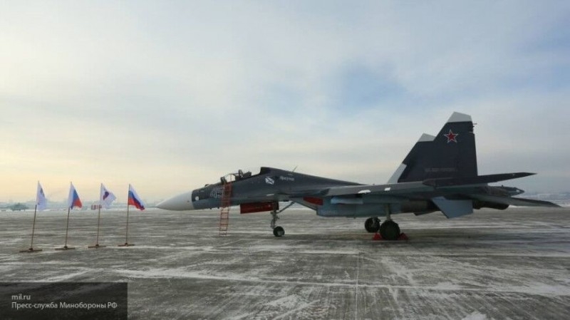 Su-30 fighter intercepted American reconnaissance aircraft over the Black Sea