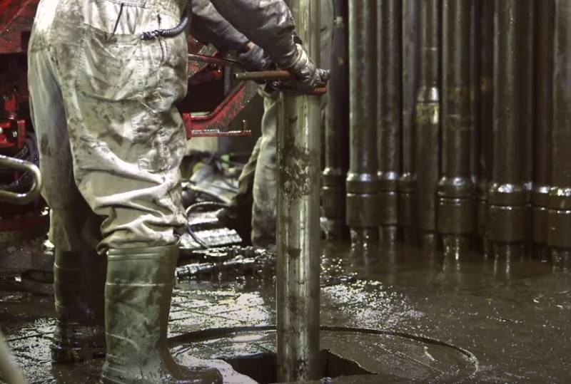 Десятки компаний США объявили о возобновлении добычи сланцевой нефти