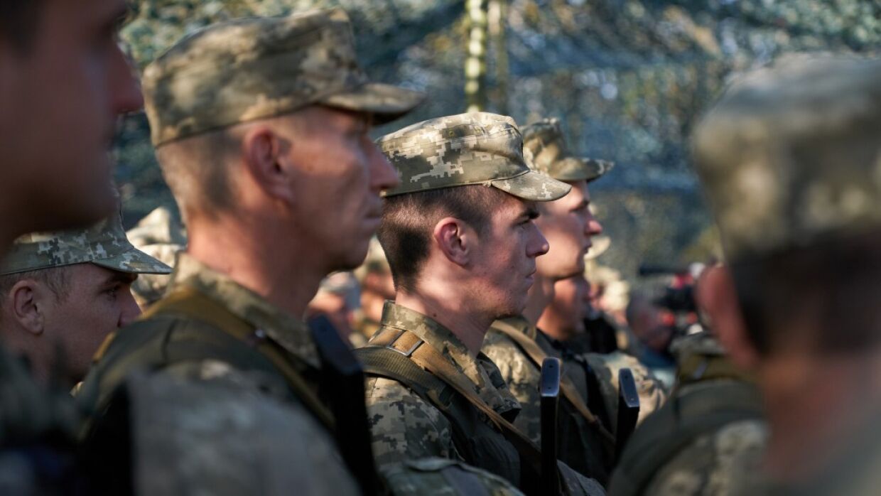 Donbass hoy: Киев начал масштабную спецоперацию в зоне ООС, потери ВСУ в тылу растут