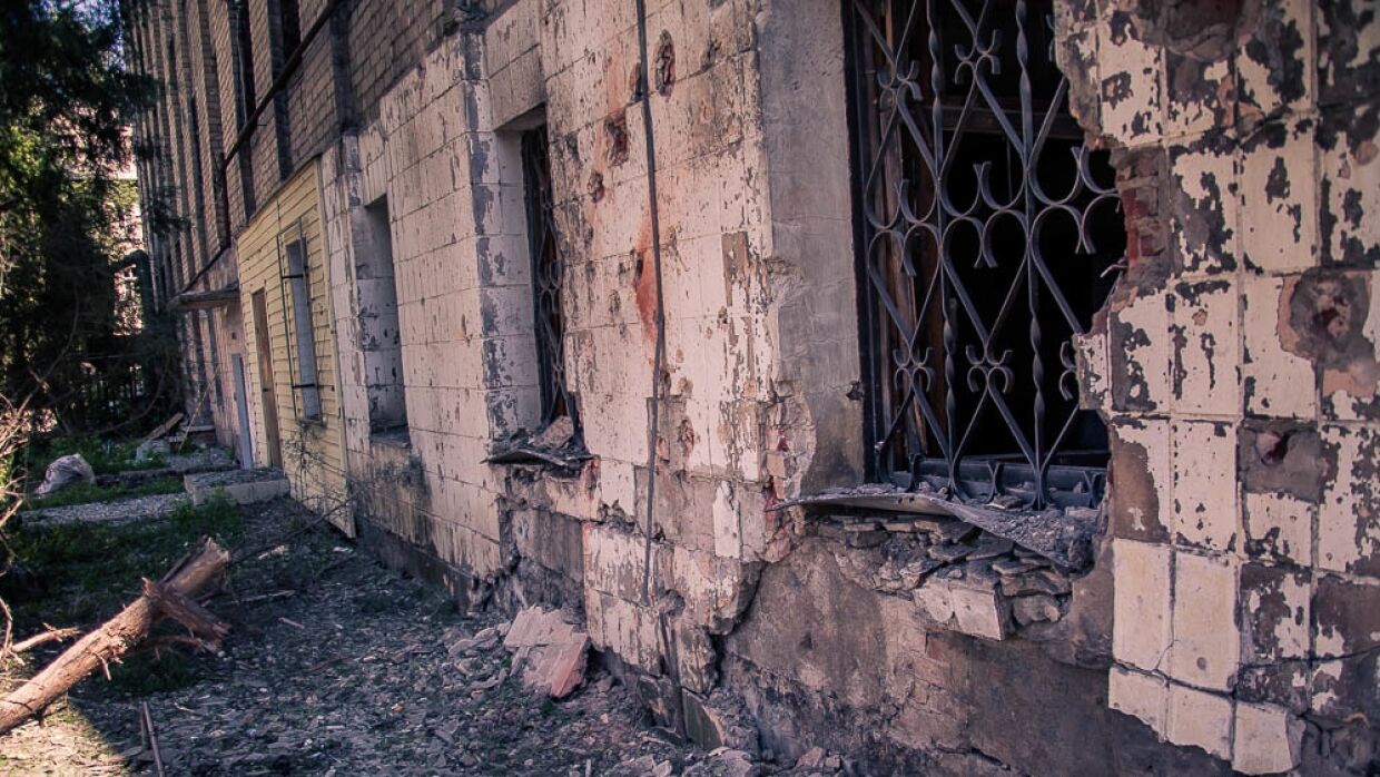 今天的顿巴斯: тяжелая артиллерия ударила по Донецку, взвод ВСУ совершил групповой побег