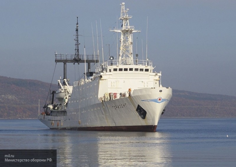 Корабли Северного флота РФ в Баренцевом море следят за фрегатом "Аквитания" ВМС Франции