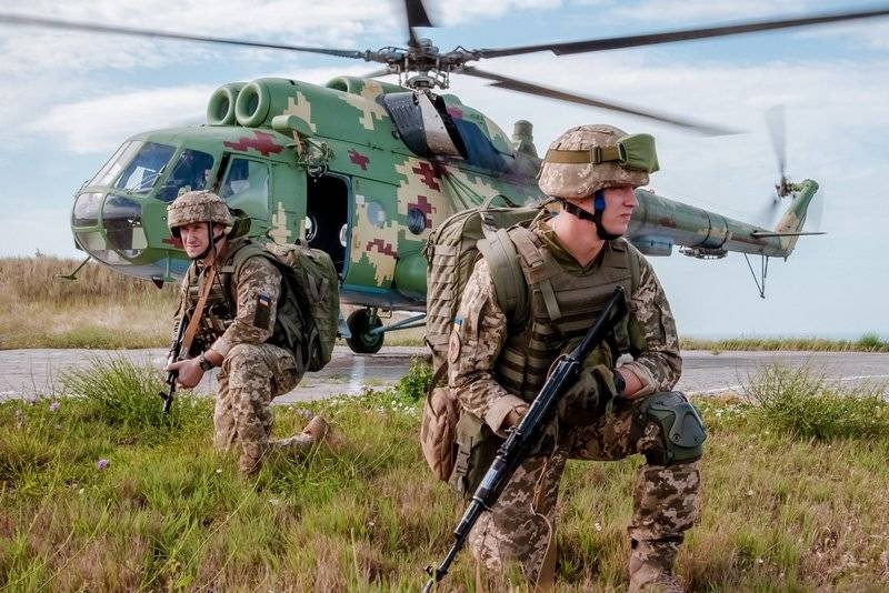 Из стандартов НАТО только форма: на Украине прошли учения морской пехоты ВМСУ