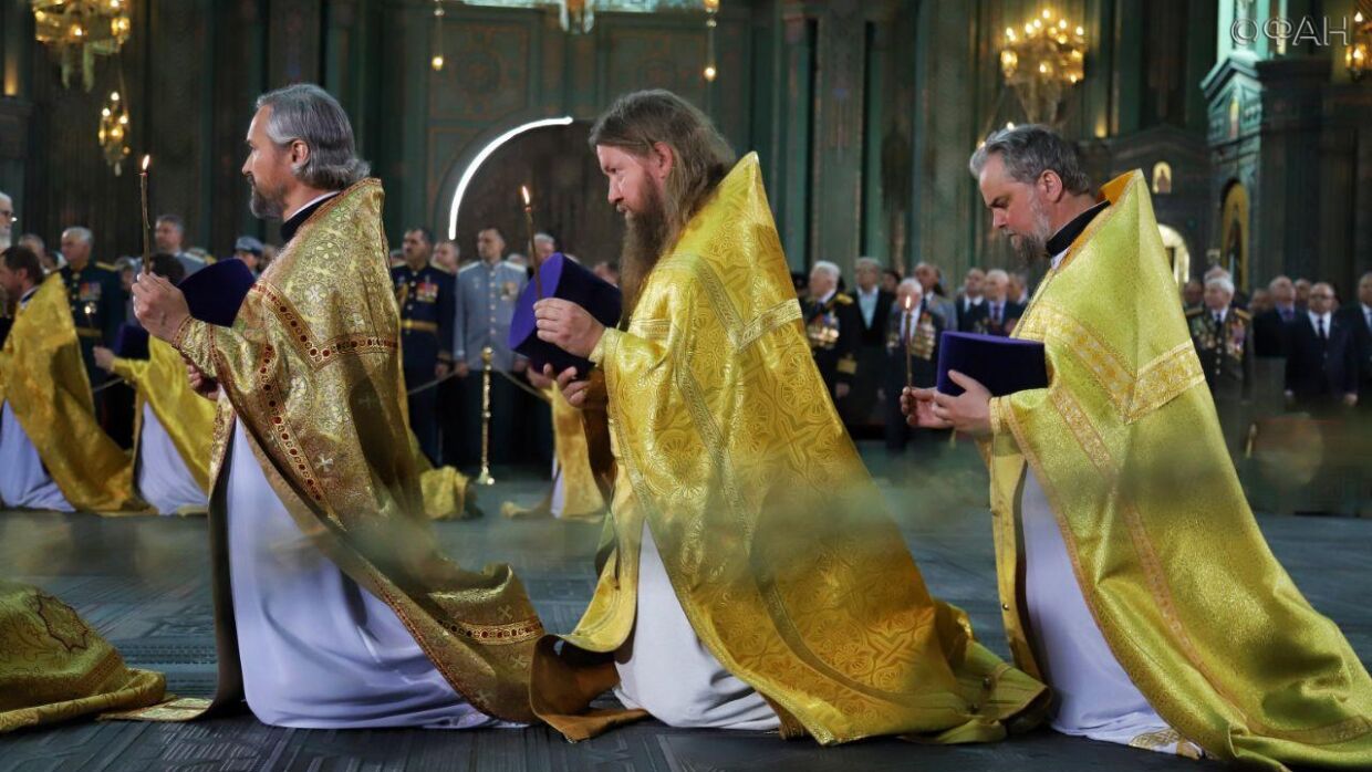 Патриарх Кирилл провел церемонию освящения главного храма ВС РФ