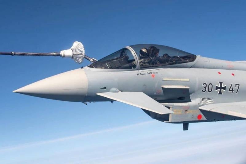 Пользователи обратили внимание на  «протекающий» самолёт «Торнадо» ВВС Германии