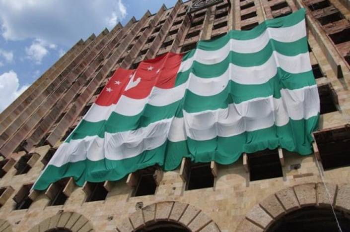 It is time for the government of Abkhazia to talk about its plans to overcome the crisis