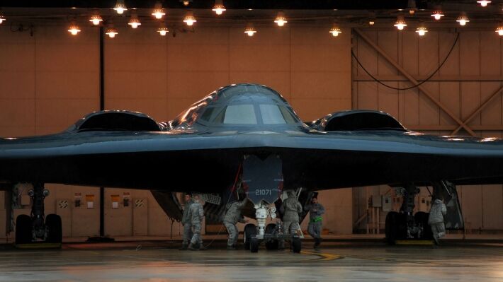 Russian S-400 and S-500 will not allow the United States to impose B-21 Raider stealth bombers on NATO