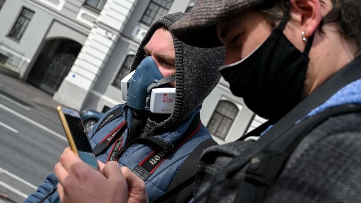 Снятие карантина в Москве сохраняет базовые меры предосторожности