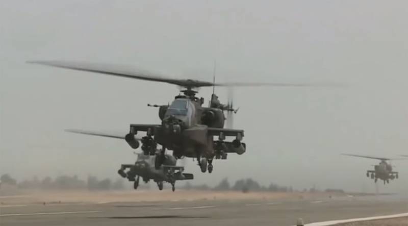 Сообщается о переброске танков «艾布拉姆斯» и вертолётов «Апач» армии Египта к ливийской границе