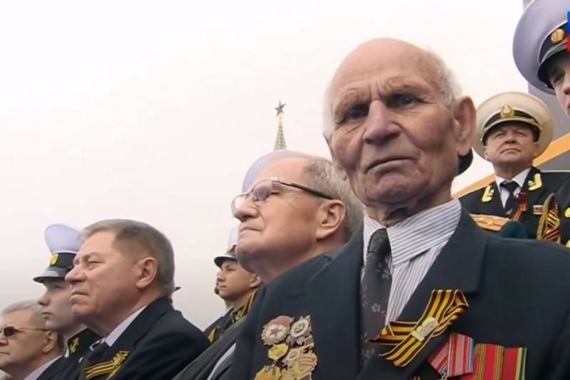 В Москву продолжают прибывать иностранные военные для участия в параде