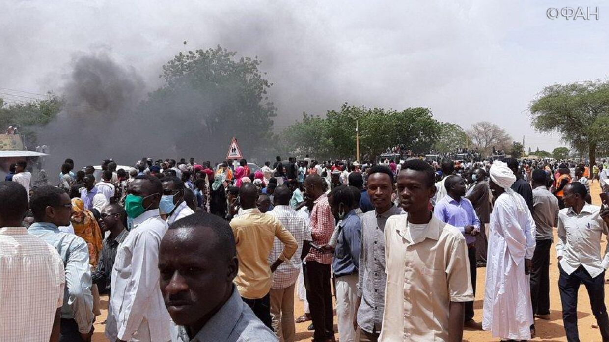 Власти Судана могут растянуть переходный период в стране на фоне протестов