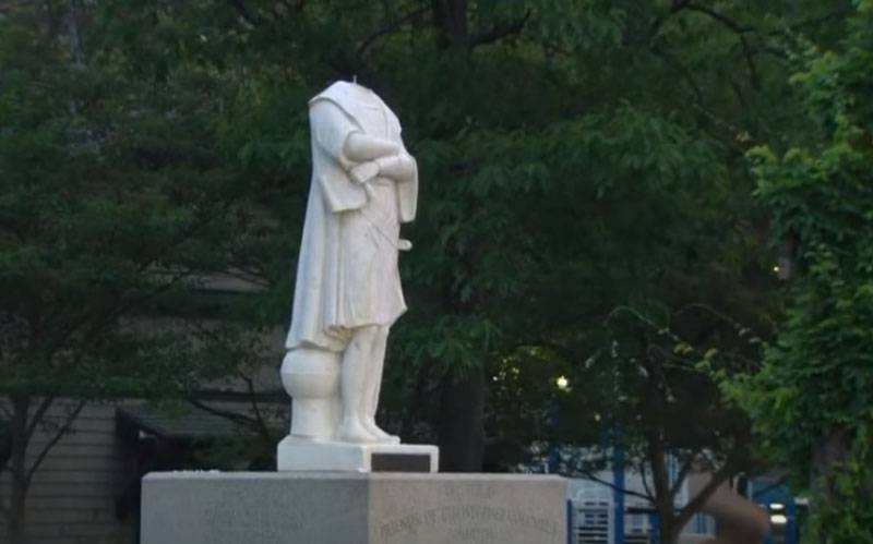 «Вы против открытия Америки?» - in the USA comment on the beheading of the statue of Christopher Columbus in different ways