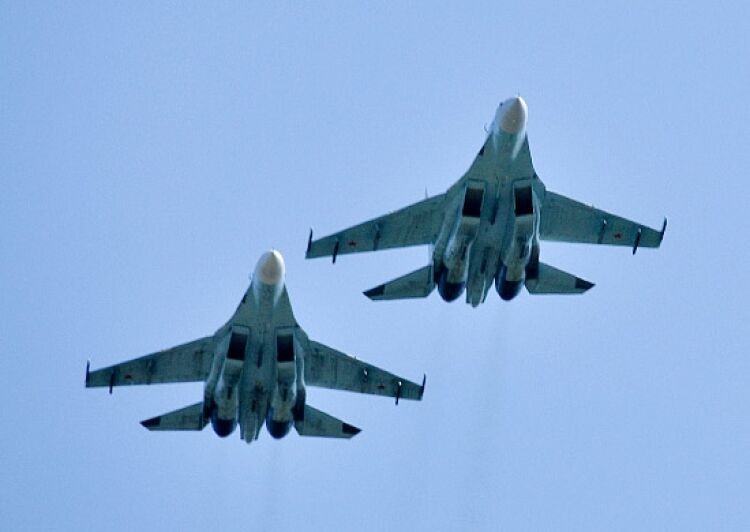Russian Su-27 intercepted US reconnaissance aircraft over the Black Sea