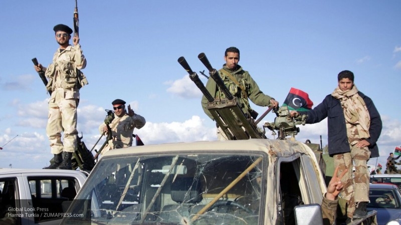 Президент Алжира: правительство Сарраджа превращает Ливию в новое Сомали