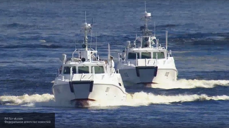 Появились первые фото и видео с главного военно-морского парада ко дню ВМФ