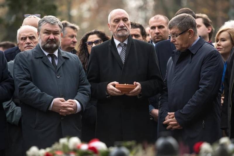 Экс-министр обороны Польши: На обломках президентского Ту-154 был тротил и гексоген