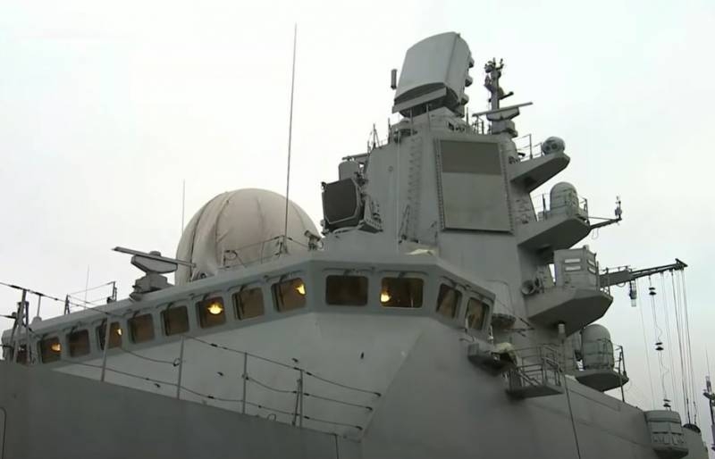 Главком ВМФ РФ рассказал о скором введении в строй фрегата нового поколения «卡萨托诺夫海军上将»