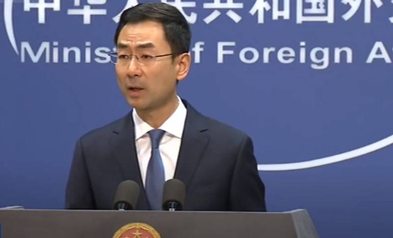 Китай пригрозил США введением санкций за вмешательство в дела Гонконга