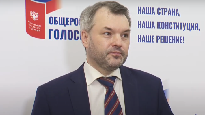Martynov compares the results of the vote in the NAO with a storm in the regional glass