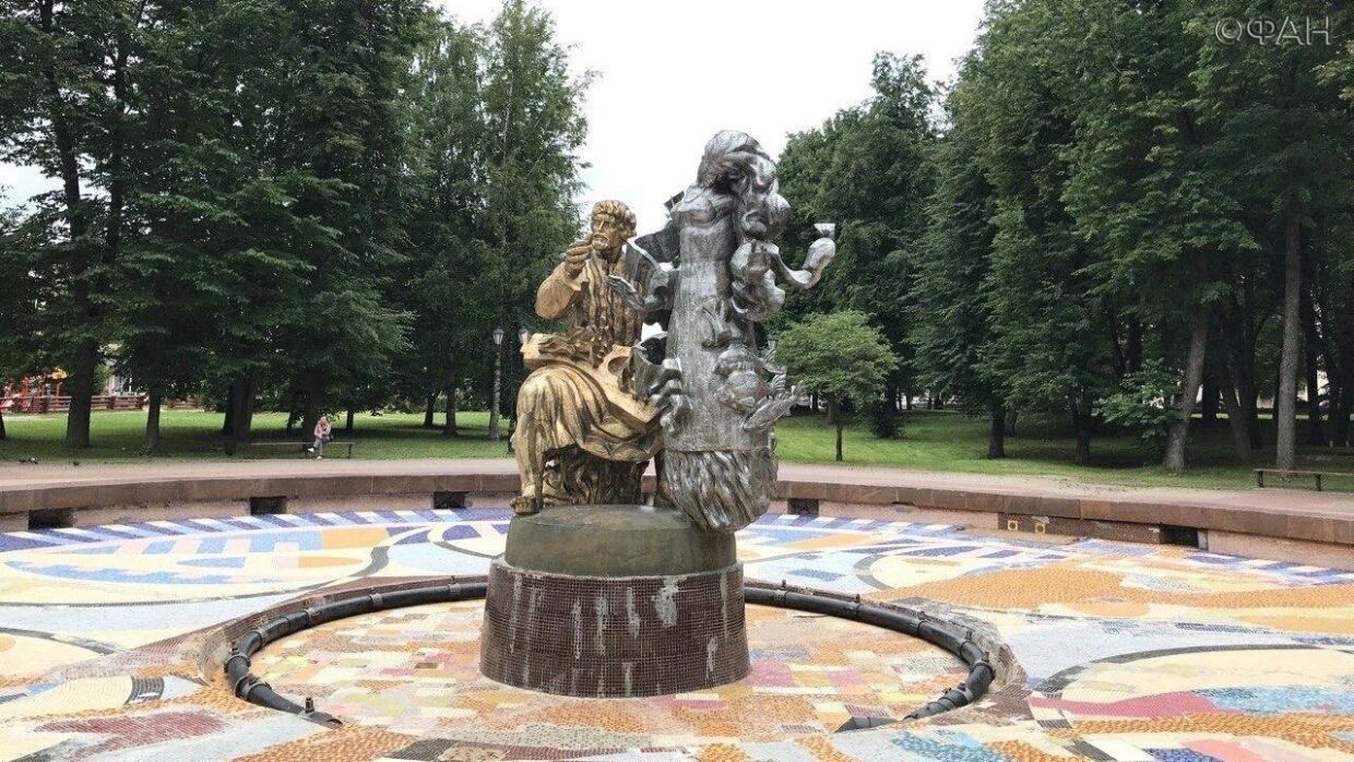 Новгородский художник объяснил, зачем самовольно озолотил скульптуру Садко