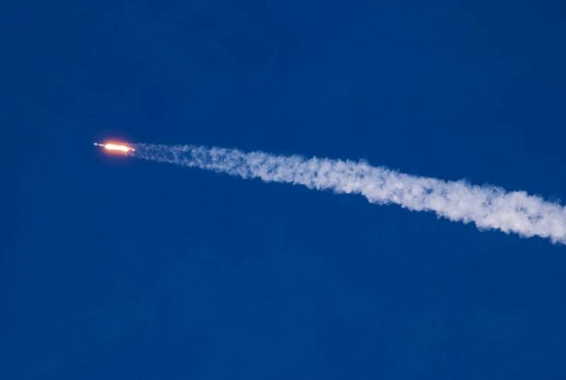 Ракета Falcon 9 вывела на орбиту спутник GPS III для ВВС США