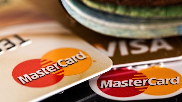 Решение Mastercard по новой системе валютных расчетов сыграет в пользу россиян