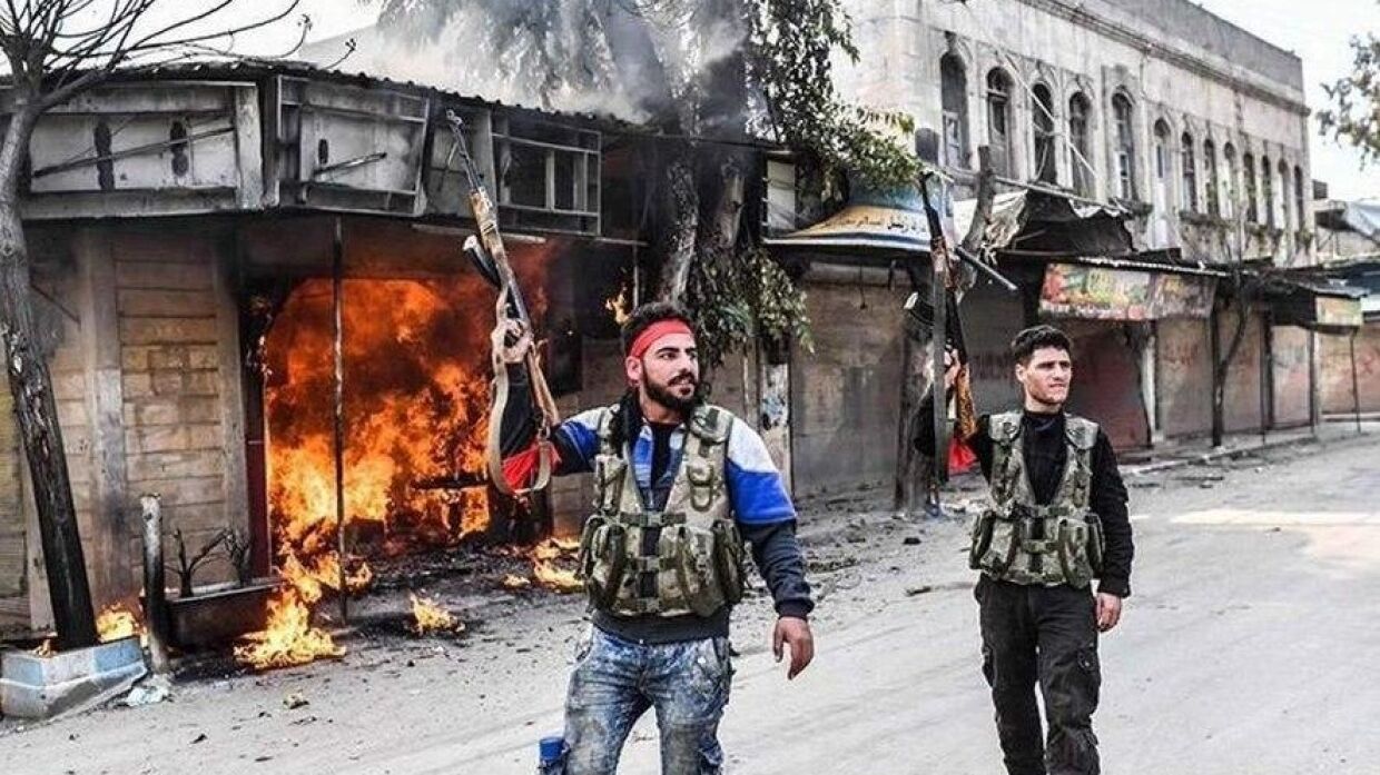 叙利亚新闻 25 七月 22.30: междоусобица боевиков в Идлибе, войска коалиции провели учения с SDF в Хасаке